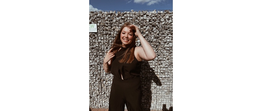 Geld inzamelen | Help Laetitia haar rijbewijs en eerste auto mogelijk maken | Doneeractie