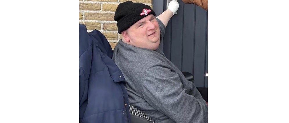 Geld inzamelen | Help Samuel en zijn familie aan een roelstoelbus elke bijdrage telt! | Doneeractie