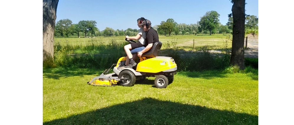 Geld inzamelen | Nieuwe zitmaaier Zorgboerderij.. | Doneeractie