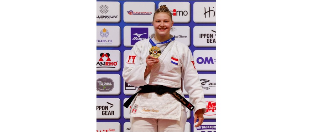 Geld inzamelen | Paulien Sweers op weg naar de top | Doneeractie