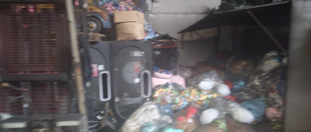 Geld inzamelen | steuntje. brand loods kermis | Doneeractie