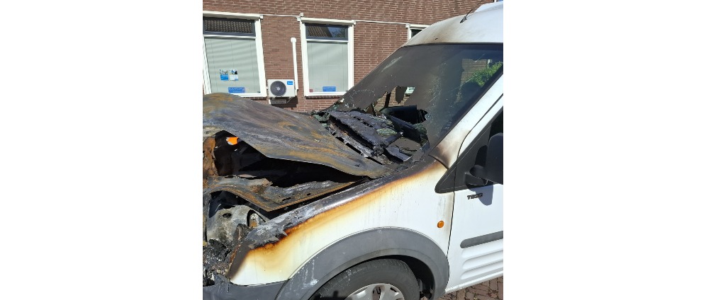 Geld inzamelen | Help mijn moeder na de brand van haar geliefde camper | Doneeractie