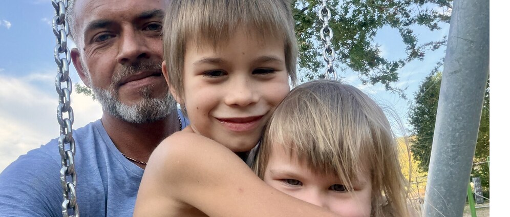 Geld inzamelen | Help for a Single Father Raising Two Children | Doneeractie