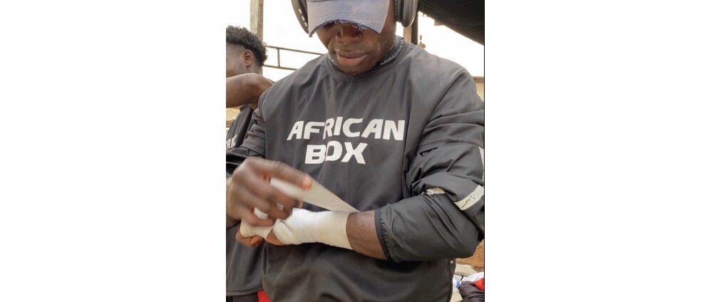 Geld inzamelen | Steun African.Box officieel te maken! | Doneeractie
