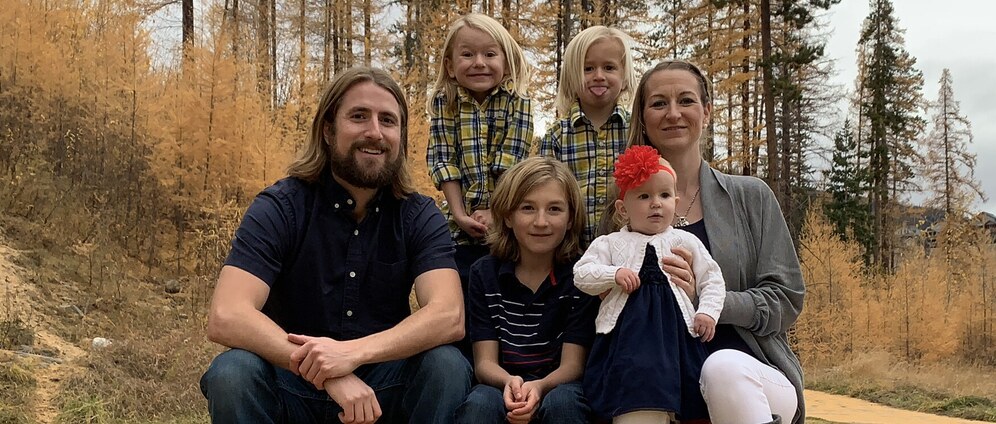 Geld inzamelen | I'm raising 3000 to Help Our Family Urgent Support Recovery Funds | Doneeractie