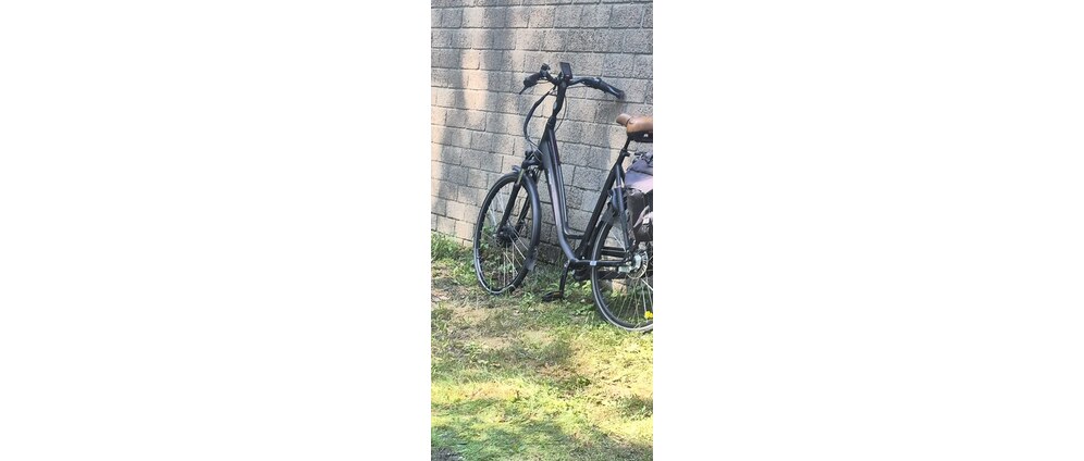 Geld inzamelen | Help mijn zus weer aan een fiets. | Doneeractie