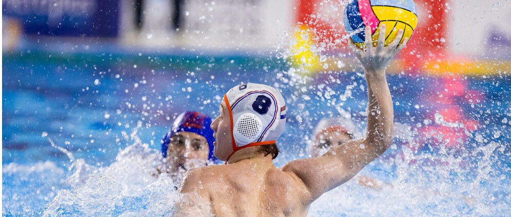 Geld inzamelen | Help mij mee naar het internationale waterpolotoernooi in Barcelona! | Doneeractie