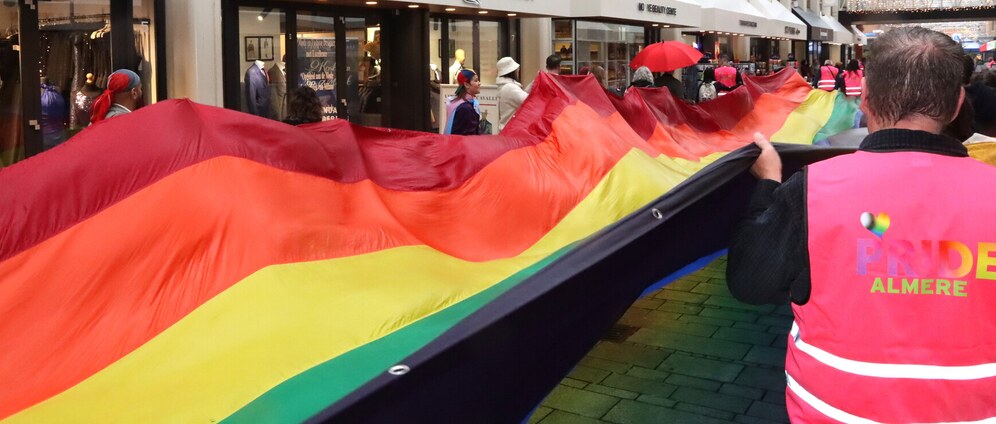 Geld inzamelen | Pride Almere Een eigen plek | Doneeractie